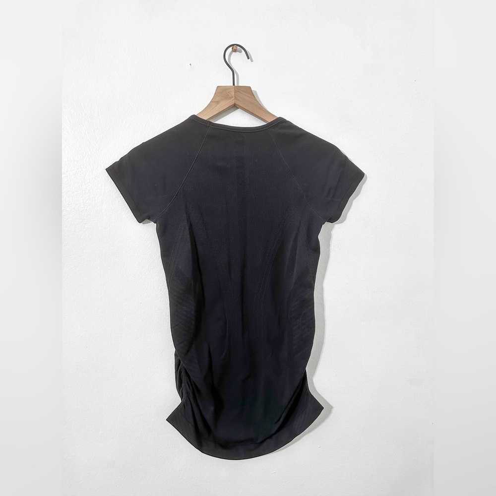 Athleta Women’s Speedlight Seamless Tee in Black Size Small Athletic top - Picture 2 of 6